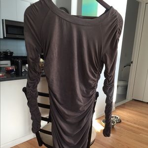 Ruched taupe fitted midi dress by Bebe